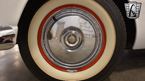 1956 Ford Thunderbird image 29