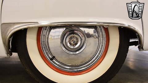 1956 Ford Thunderbird image 30