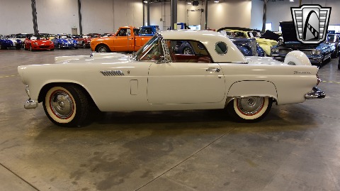 1956 Ford Thunderbird image 5