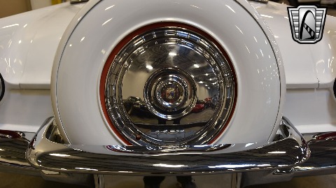 1956 Ford Thunderbird image 31