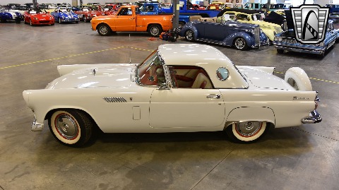 1956 Ford Thunderbird image 6