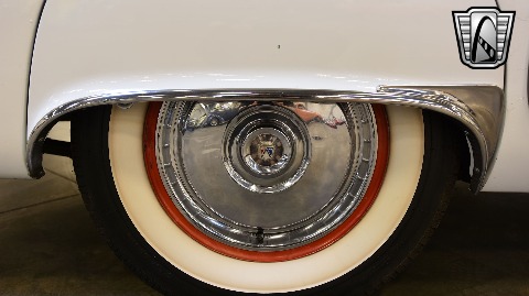 1956 Ford Thunderbird image 32
