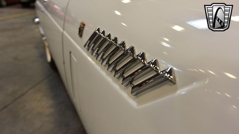 1956 Ford Thunderbird image 110