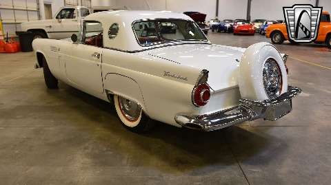 1956 Ford Thunderbird image 7