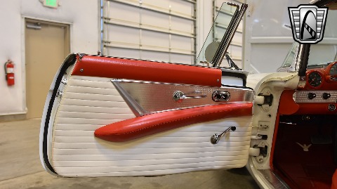 1956 Ford Thunderbird image 63