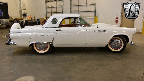 1956 Ford Thunderbird image 13