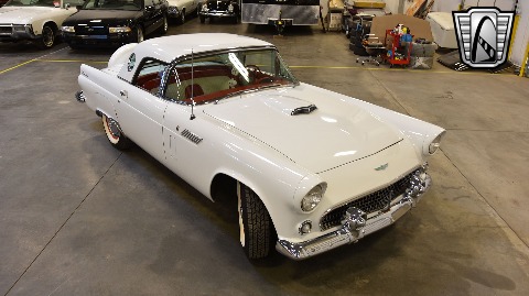 1956 Ford Thunderbird image 16