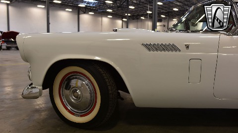 1956 Ford Thunderbird image 19