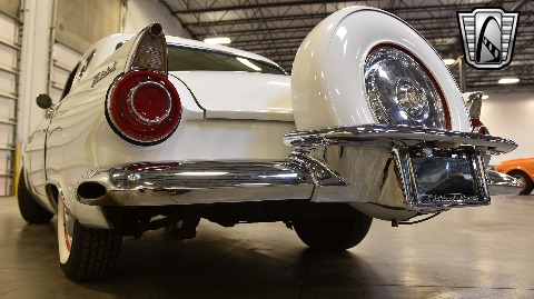 1956 Ford Thunderbird image 125