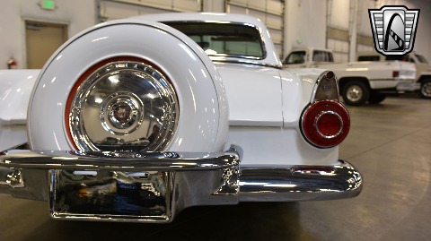 1956 Ford Thunderbird image 23