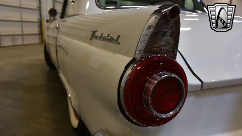 1956 Ford Thunderbird image 102