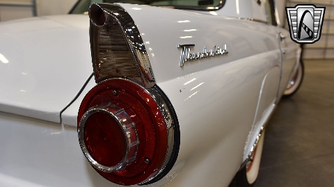 1956 Ford Thunderbird image 104
