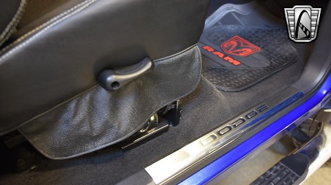 2004 Dodge Ram image 89