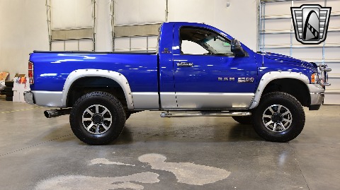 2004 Dodge Ram image 13