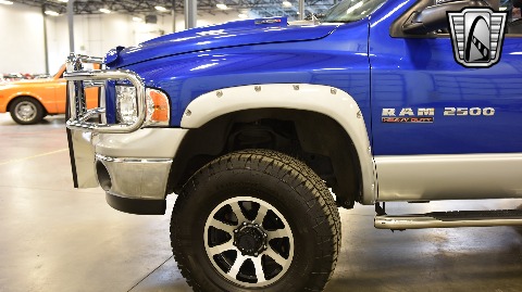 2004 Dodge Ram image 19