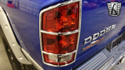 2004 Dodge Ram image 105