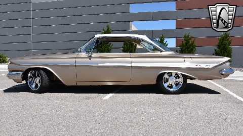 1961 Chevrolet Impala image 5