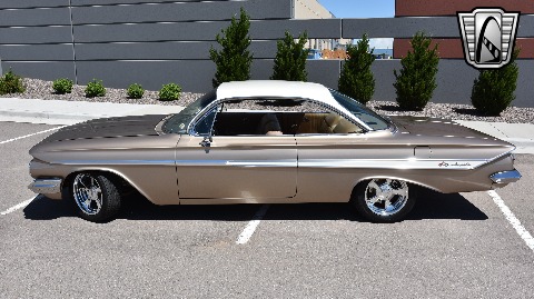 1961 Chevrolet Impala image 6