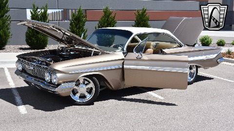 1961 Chevrolet Impala image 33
