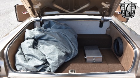 1961 Chevrolet Impala image 59