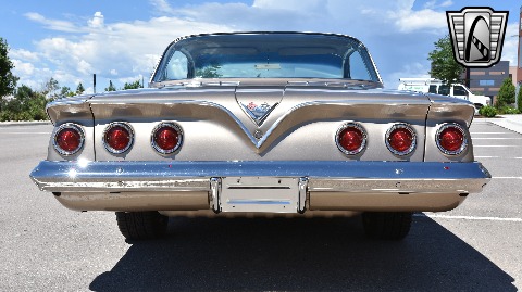 1961 Chevrolet Impala image 9