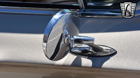 1961 Chevrolet Impala image 115