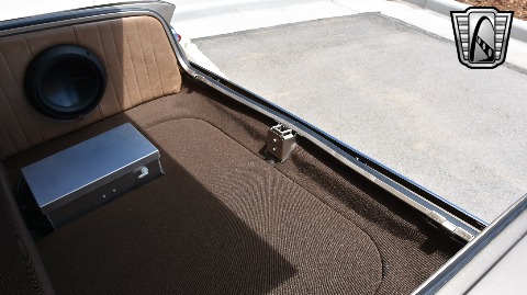 1961 Chevrolet Impala image 68