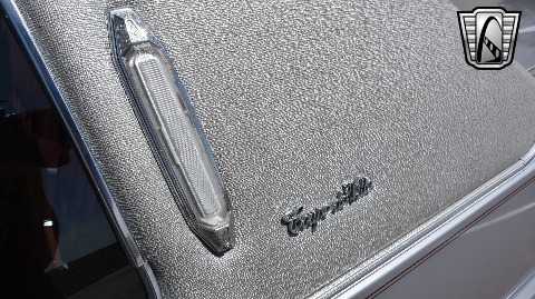 1977 Cadillac Coupe DeVille image 107