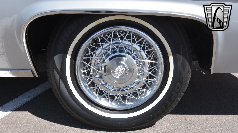 1977 Cadillac Coupe DeVille image 30