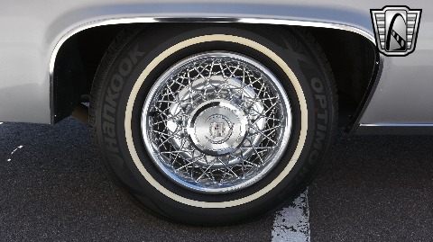 1977 Cadillac Coupe DeVille image 31