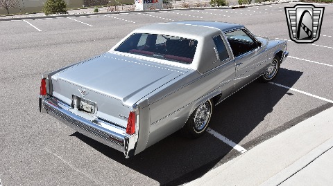 1977 Cadillac Coupe DeVille image 12
