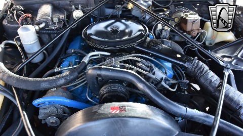 1977 Cadillac Coupe DeVille image 38