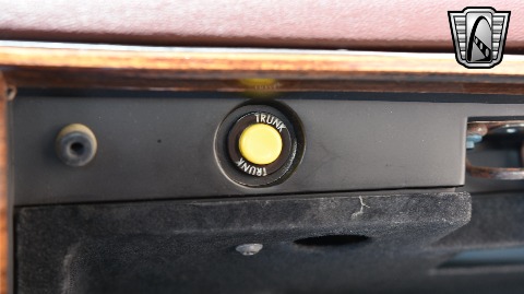 1977 Cadillac Coupe DeVille image 93