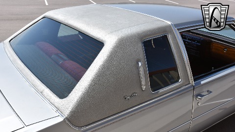 1977 Cadillac Coupe DeVille image 100