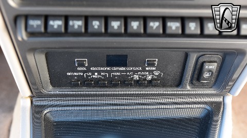 1991 Lincoln Mark VII image 82