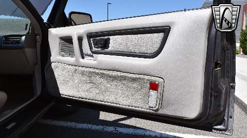 1991 Lincoln Mark VII image 110