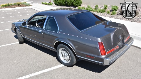1991 Lincoln Mark VII image 8