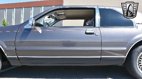 1991 Lincoln Mark VII image 20