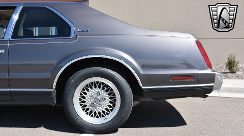 1991 Lincoln Mark VII image 21