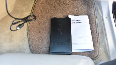 1991 Lincoln Mark VII image 103