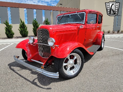 1932 Ford Tudor Sedan image 3