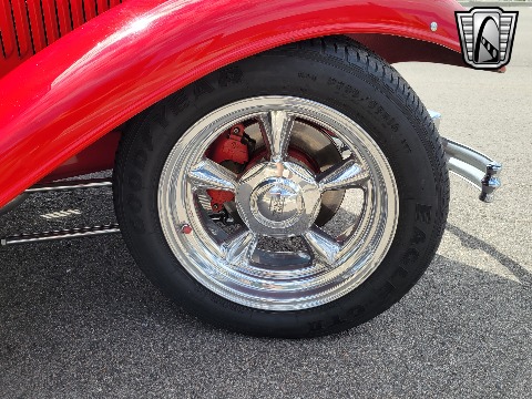 1932 Ford Tudor Sedan image 82
