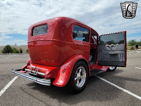 1932 Ford Tudor Sedan image 31