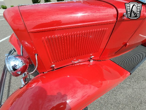 1932 Ford Tudor Sedan image 6