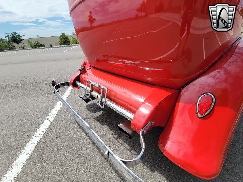 1932 Ford Tudor Sedan image 37