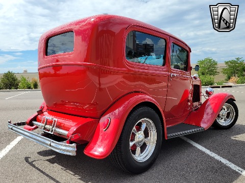 1932 Ford Tudor Sedan image 38
