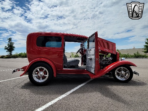 1932 Ford Tudor Sedan image 39