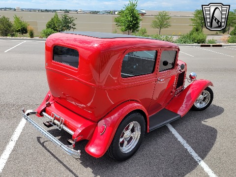 1932 Ford Tudor Sedan image 42