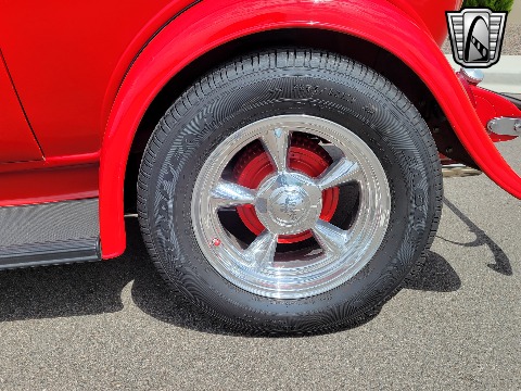 1932 Ford Tudor Sedan image 74