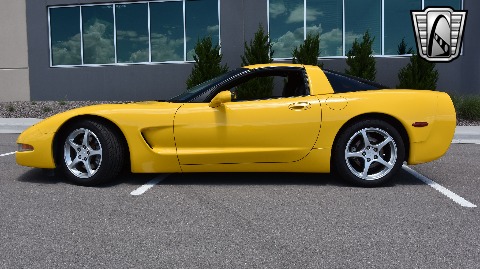 2001 Chevrolet Corvette image 5